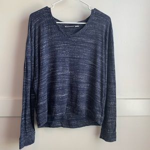 Nordstrom Lingerie Dark Blue Heathered V-Neck Long Sleeve Shirt